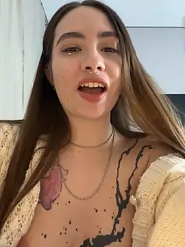 Snapshot of _Elizabeth_Brown chatting on November 18, 2025, 10:25 pm Elizabeth Brown online show from November 18, 2025, 10:25 pm