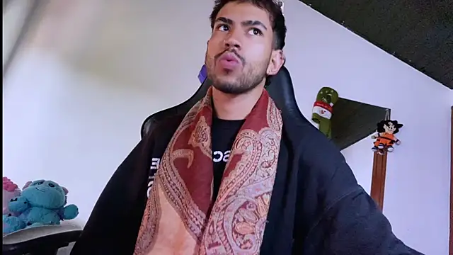 3v1l online show from December 15, 2025, 7:40 pm