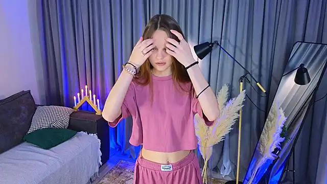 KarlaMagnett online show from November 19, 2025, 3:12 pm