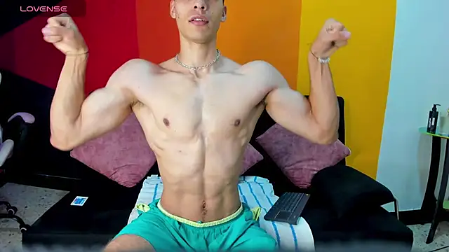 AlessioVitale online show from December 3, 2025, 12:03 pm