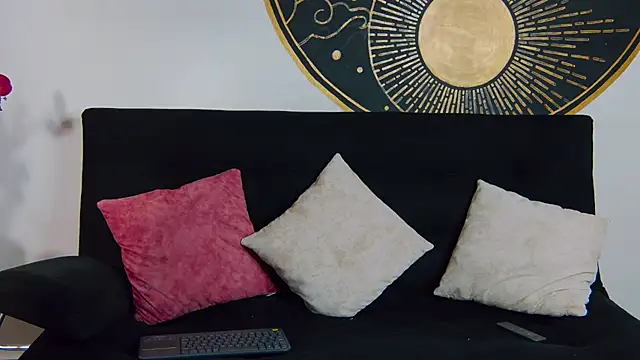 Snapshot of AlessioVitale chatting on February 12, 2026, 7:53 pm AlessioVitale online show from February 12, 2026, 7:53 pm