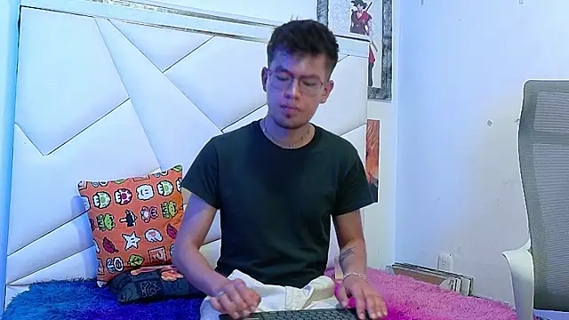 NICK VERS online show from December 4, 2025, 10:40 pm