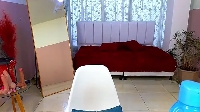 Snapshot of malen_fitnessmilf chatting on June 1, 2026, 8:10 pm malen fitnessmilf online show from June 1, 2026, 8:10 pm