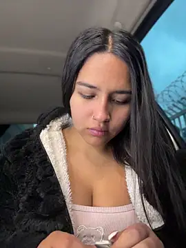 Samantha firee online show from April 8, 2026, 11:10 am