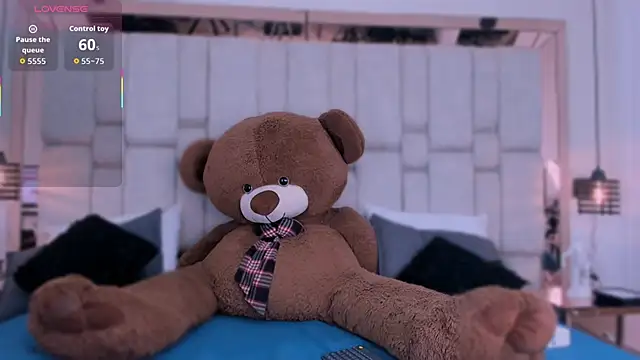 MylittleEmily  online show from December 5, 2025, 4:32 am