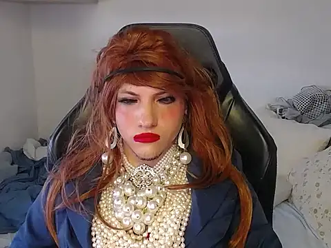 VanesaCrossic online show from October 22, 2025, 8:03 am