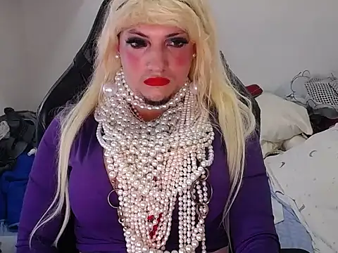 VanesaCrossic online show from January 18, 2026, 8:07 am