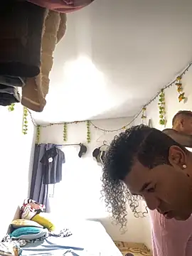 Dylams maja online show from November 2, 2025, 8:00 pm