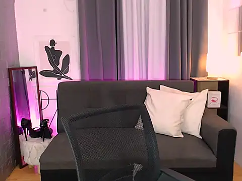 transSTARprincess online show from September 19, 2025, 12:23 am