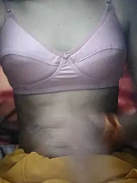 payalsaini06912 online show from December 3, 2025, 4:27 pm