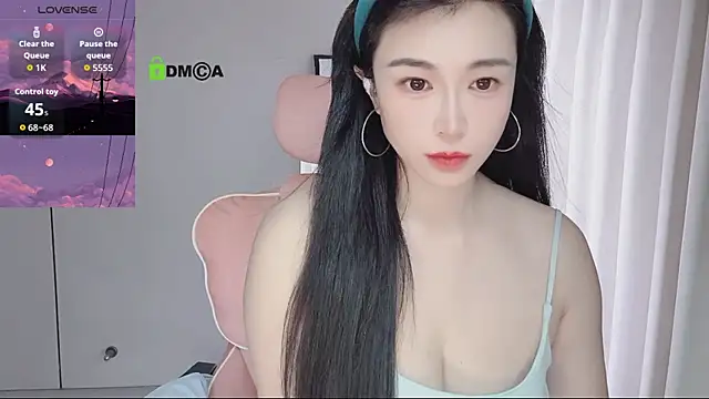 Snapshot of YunShan-33 chatting on April 26, 2026, 12:14 pm YunShan-33 online show from April 26, 2026, 12:14 pm