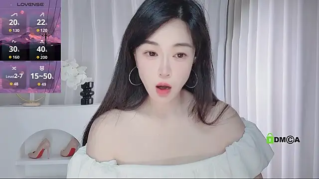 Snapshot of YunShan-33 chatting on July 15, 2026, 4:51 am YunShan-33 online show from July 15, 2026, 4:51 am