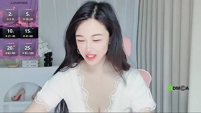 Snapshot of YunShan-33 chatting on July 21, 2026, 4:37 am YunShan-33 online show from July 21, 2026, 4:37 am