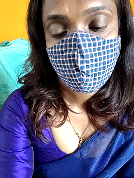 Snapshot of Queen-dhivya chatting on March 26, 2026, 7:36 am Queen-dhivya online show from March 26, 2026, 7:36 am