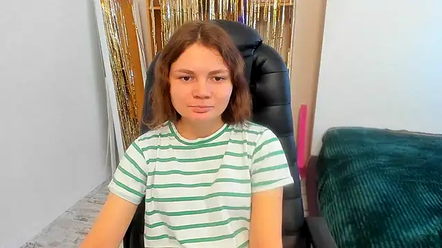 Stella-Maers online show from November 13, 2025, 8:57 am