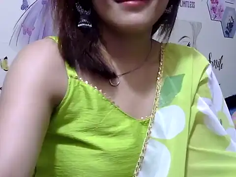 Snapshot of maira_33 chatting on April 26, 2026, 11:30 am maira 33 online show from April 26, 2026, 11:30 am
