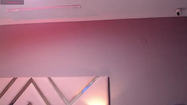 GiselJones online show from November 21, 2025, 7:56 pm