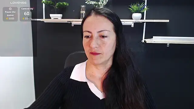 Lauryn Jones online show from May 14, 2026, 5:31 pm
