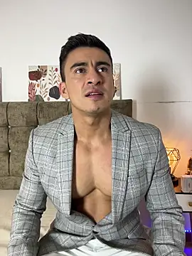 Chris Clarck online show from December 19, 2025, 8:16 pm