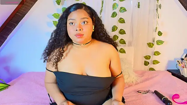 Snapshot of alanaa_gomezz chatting on June 23, 2026, 5:44 pm alanaa gomezz online show from June 23, 2026, 5:44 pm