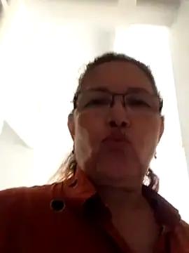 Snapshot of Cessi50 chatting on April 29, 2026, 8:15 pm Cessi50 online show from April 29, 2026, 8:15 pm