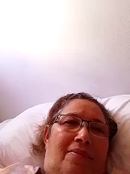 Snapshot of Cessi50 chatting on May 4, 2026, 9:22 pm Cessi50 online show from May 4, 2026, 9:22 pm