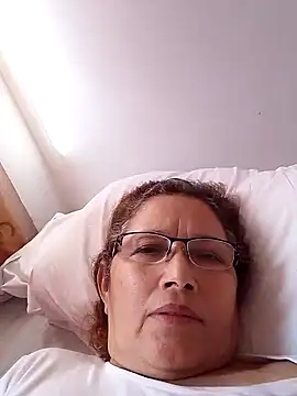 Snapshot of Cessi50 chatting on May 5, 2026, 2:14 pm Cessi50 online show from May 5, 2026, 2:14 pm