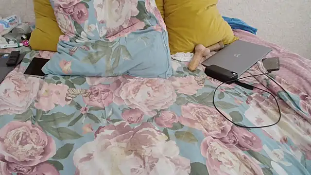 ksenia 444 online show from February 1, 2026, 9:19 am