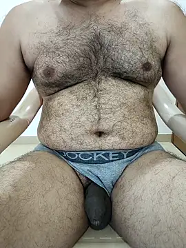 funnyboy 069 online show from April 6, 2026, 5:30 am