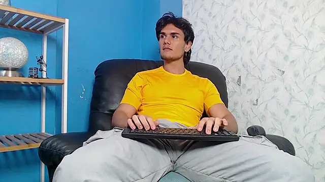 James Morrisonm online show from April 21, 2026, 1:39 pm