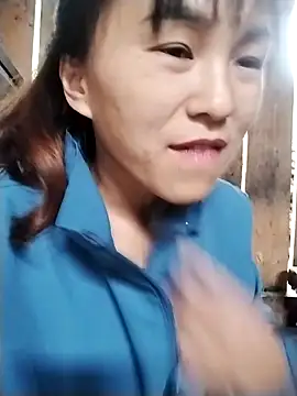 meeow-bimew online show from November 19, 2025, 2:33 am