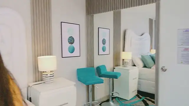 ScarlettPetrova online show from April 22, 2026, 11:34 am