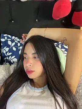 Snapshot of Milleradhara24 chatting on May 16, 2026, 10:08 pm Milleradhara24 online show from May 16, 2026, 10:08 pm