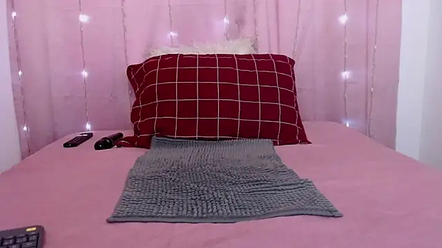 ESTEFANIA 344 online show from April 10, 2026, 1:38 pm