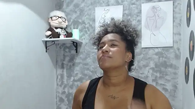 Ambar foxy online show from November 7, 2025, 7:36 pm