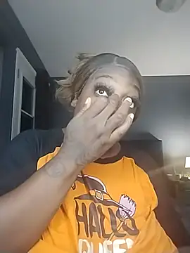 BiancaClarkson online show from November 16, 2025, 12:05 am