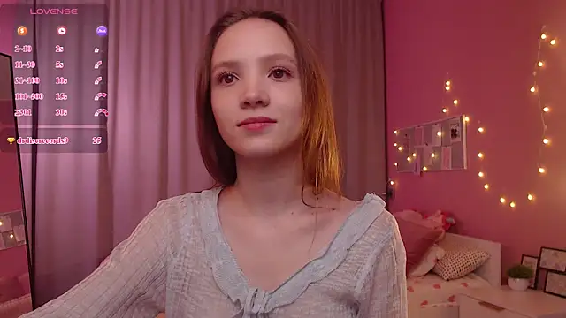 Snapshot of Adria_Arjona chatting on June 13, 2026, 7:50 am Adria Arjona online show from June 13, 2026, 7:50 am
