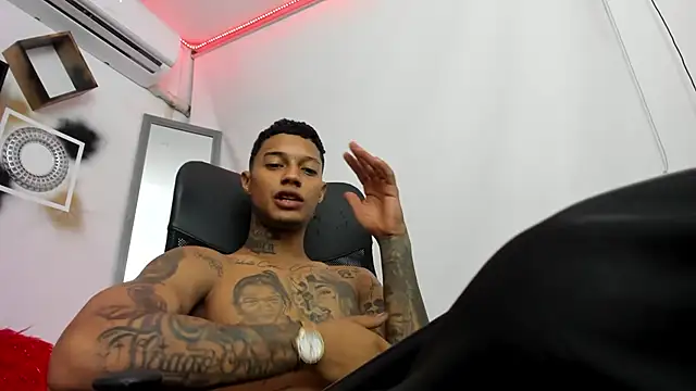 YuleimysAndAlex online show from November 6, 2025, 2:34 am