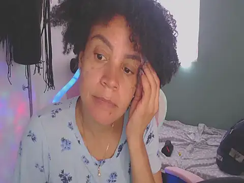 shayna cute online show from July 26, 2026, 9:11 pm