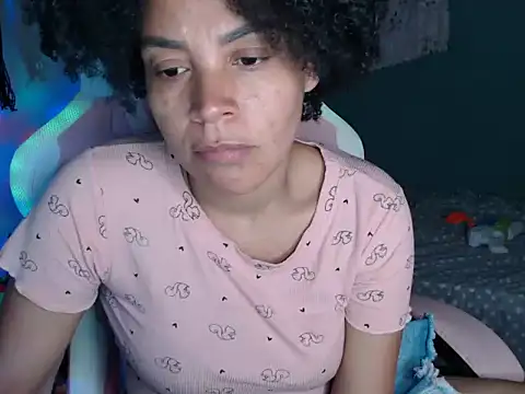 shayna cute online show from August 3, 2026, 12:31 am