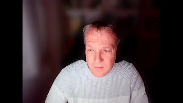 ChocolatMilka44 online show from November 3, 2025, 9:59 pm