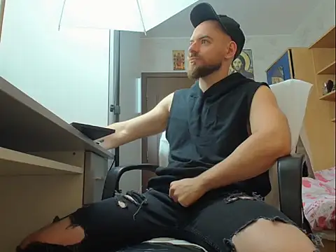 Ryanstone  online show from November 20, 2025, 6:35 am