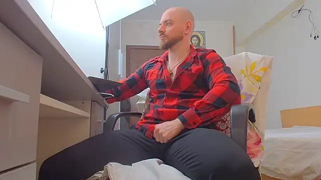 Ryanstone  online show from April 9, 2026, 4:56 am