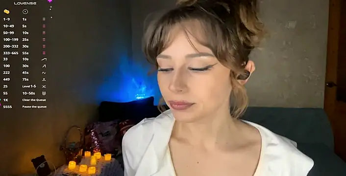 CrystaDepaul online show from November 16, 2025, 7:08 pm