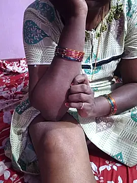 hyd couple7878 online show from November 10, 2025, 5:56 pm