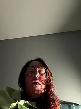 Angel-LinaX online show from December 19, 2025, 8:38 pm