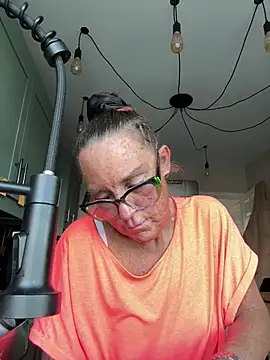 Snapshot of Angel-LinaX chatting on June 18, 2026, 7:18 pm Angel-LinaX online show from June 18, 2026, 7:18 pm
