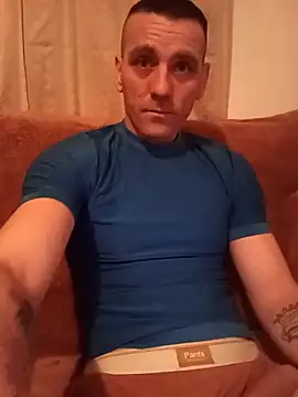 Baiat Finut1 online show from January 18, 2026, 3:32 am