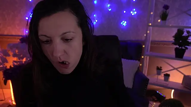 Snapshot of ZafiraMoonn chatting on January 13, 2026, 6:40 am ZafiraMoonn online show from January 13, 2026, 6:40 am