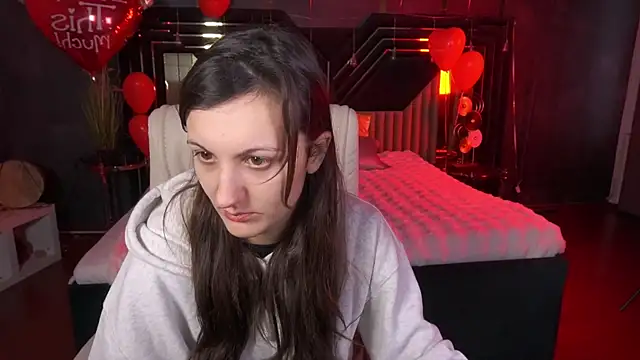 Snapshot of ZafiraMoonn chatting on February 18, 2026, 7:04 am ZafiraMoonn online show from February 18, 2026, 7:04 am